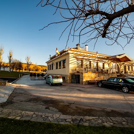 De Montana Rubielos Hotel