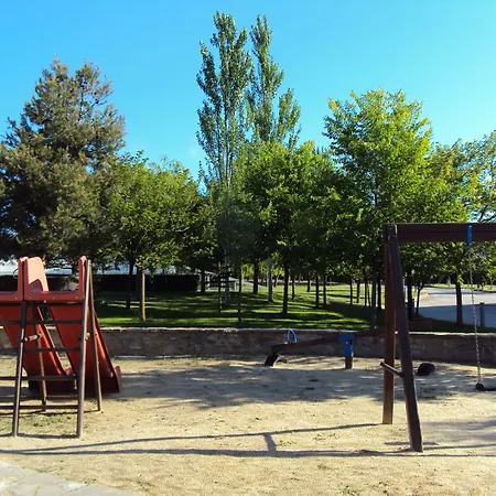 De Montana Rubielos 3* רוביילוס דה מורה