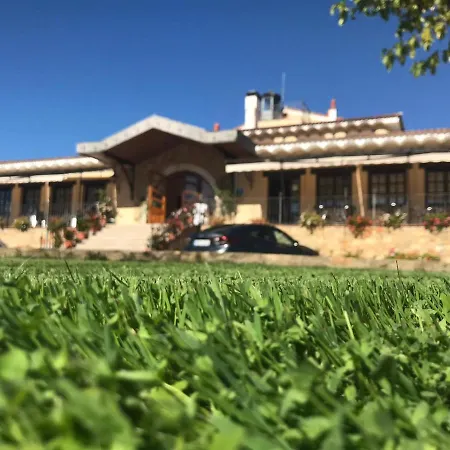 מלון De Montana Rubielos 3*