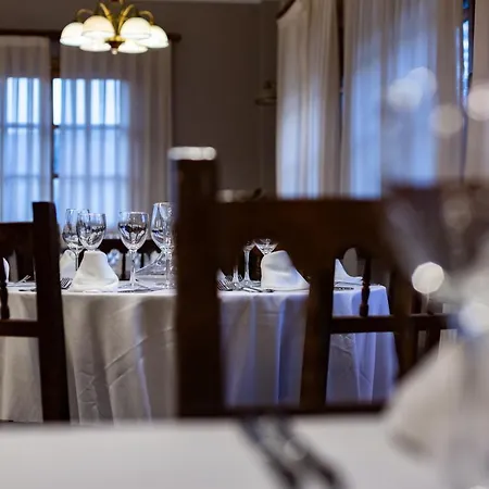 De Montana Rubielos 3* רוביילוס דה מורה