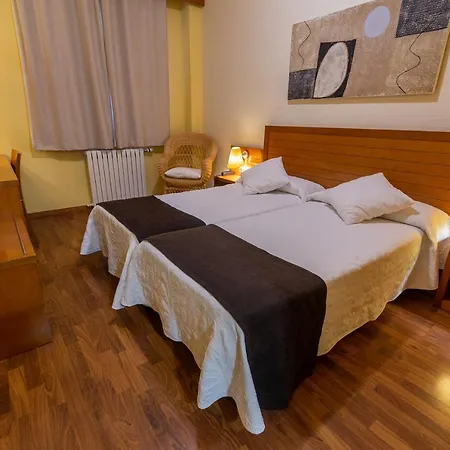 Hotel De Montana Rubielos 3*