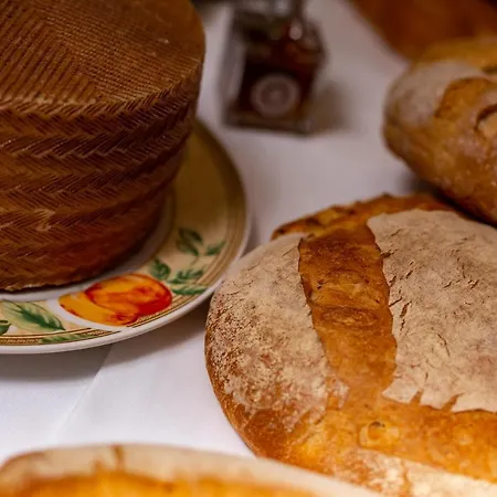 מלון De Montana Rubielos רוביילוס דה מורה